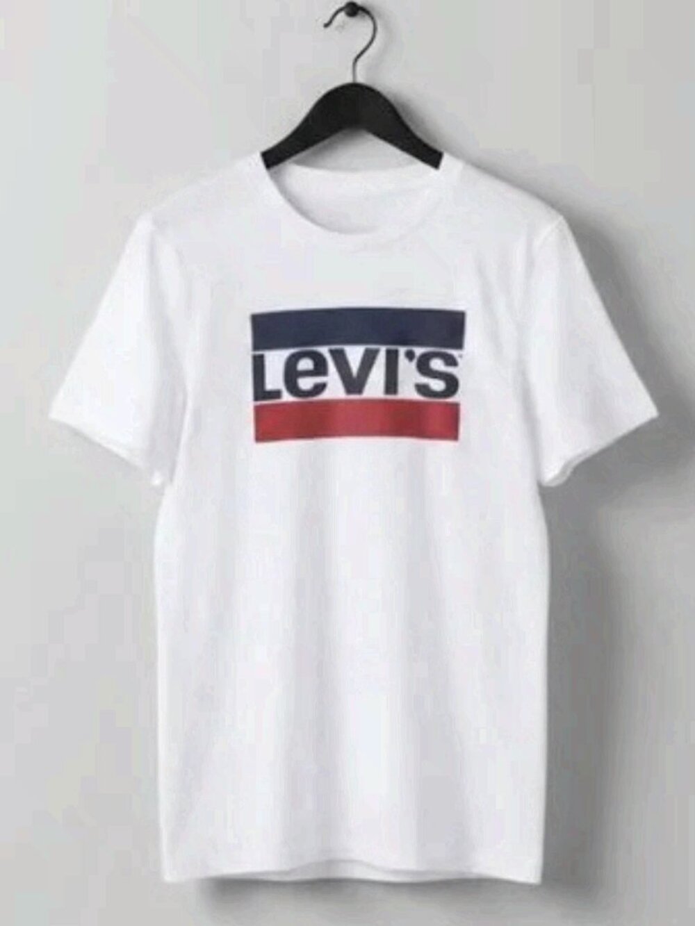 NWT Levi's White Box Tab Logo Graphic T-Shirt